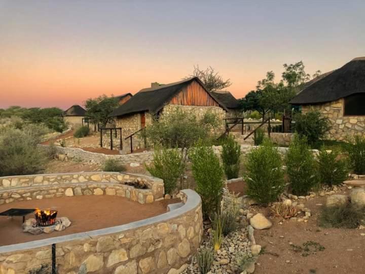 Kapika Waterfall Lodge Epupa Екстериор снимка