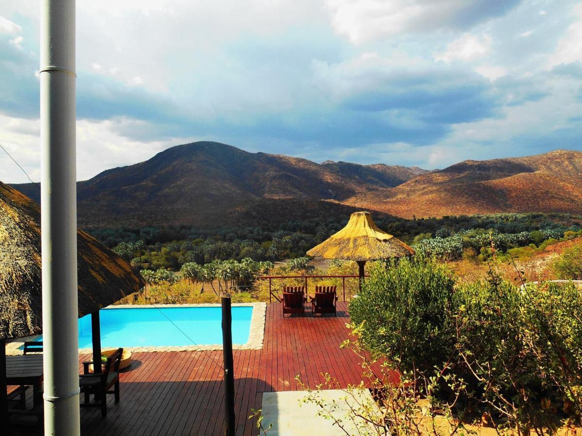 Kapika Waterfall Lodge Epupa Екстериор снимка