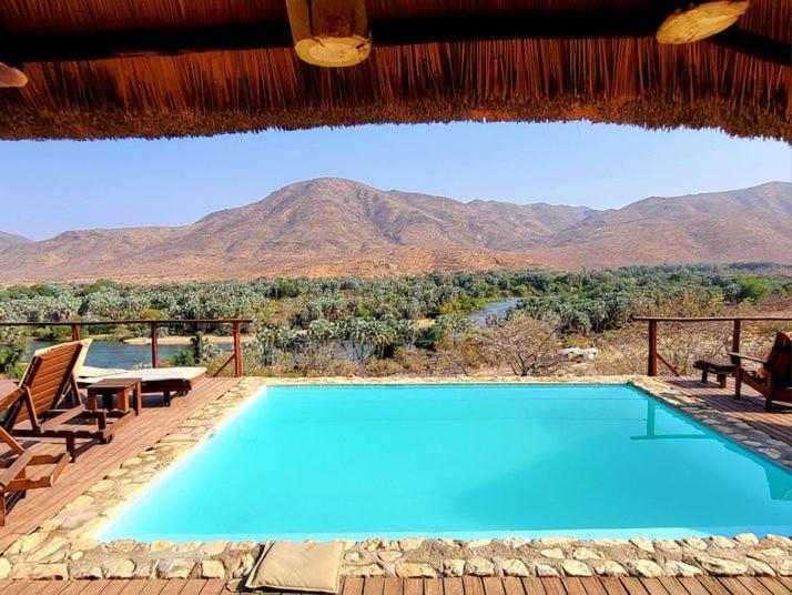 Kapika Waterfall Lodge Epupa Екстериор снимка