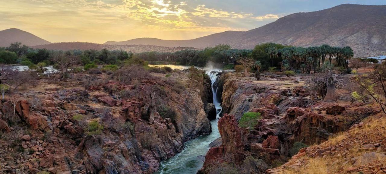 Kapika Waterfall Lodge Epupa Екстериор снимка