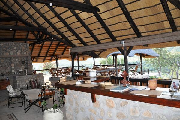 Kapika Waterfall Lodge Epupa Екстериор снимка