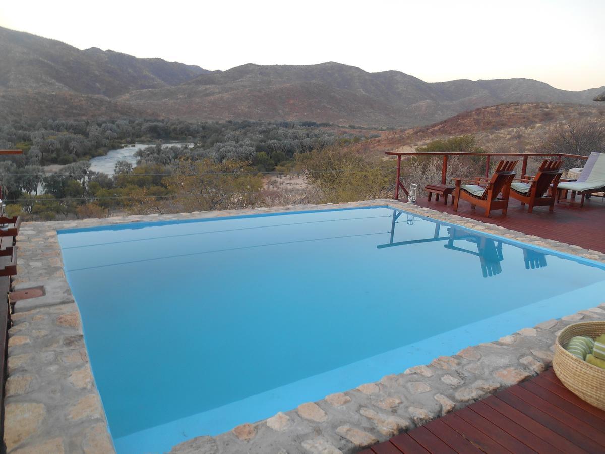 Kapika Waterfall Lodge Epupa Екстериор снимка