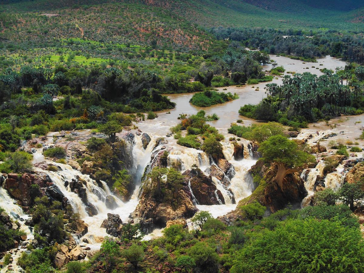 Kapika Waterfall Lodge Epupa Екстериор снимка