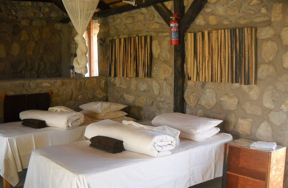 Kapika Waterfall Lodge Epupa Екстериор снимка